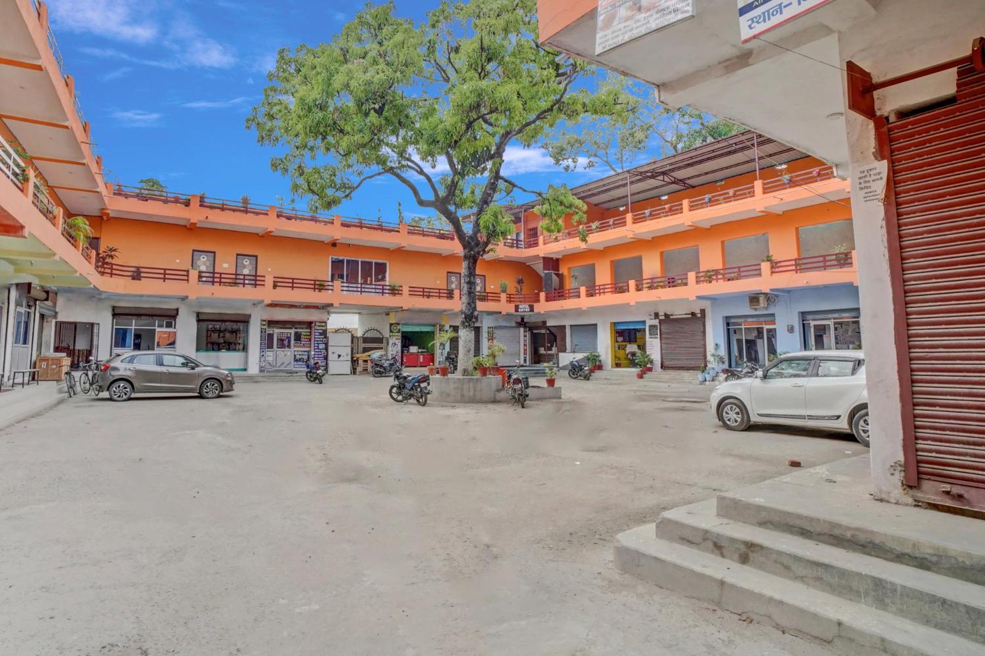 Oyo Flagship 81389 Hotel Siddhi Vinayak Motihari Eksteriør billede
